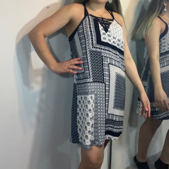 JEALOUS TOMATE DRESS COLOR BLUE/WHITE SIZE L - Picture 3 of 13